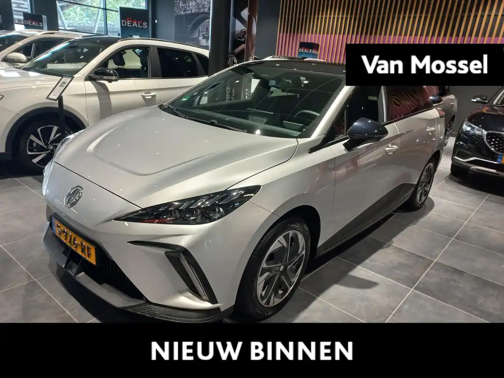 MG 4 Luxury 64 kWh | 360 camera | Stoel + Stuurverwarmi