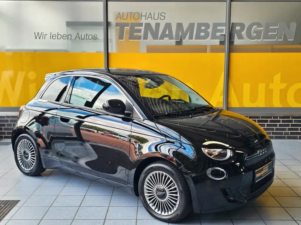 Fiat 500e 42 kW/h Sitzheizung Kamera Keyless