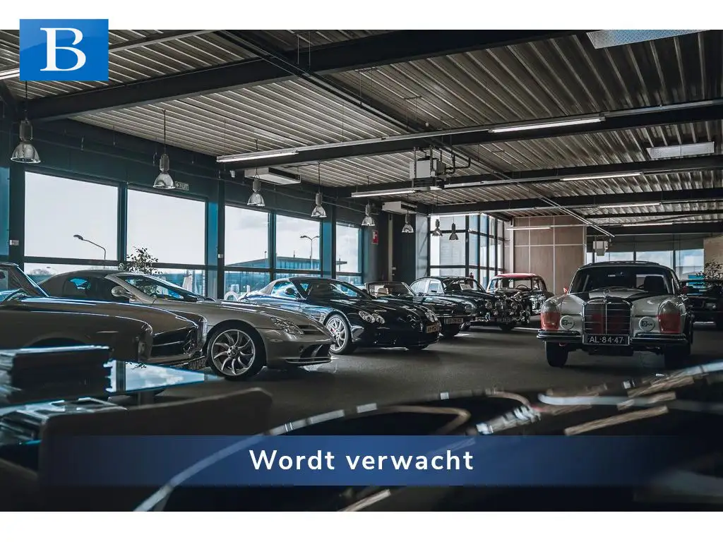 Mercedes-Benz EQC 400 4 Matic 80 kWh AMG STYLING-SOH 94%-SCHUIFDAK-HEAD