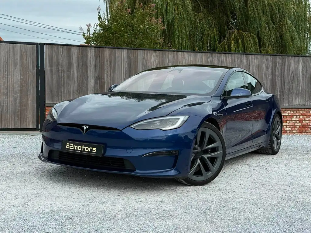 Tesla Model S long range/100kWh/yoke/self driving/21"/pano/btw