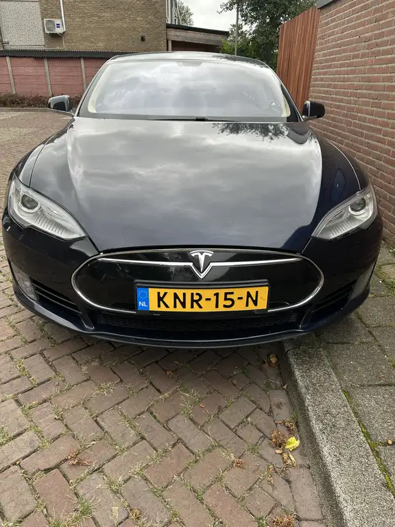 Tesla Model S S85 Free Supercharging SC01