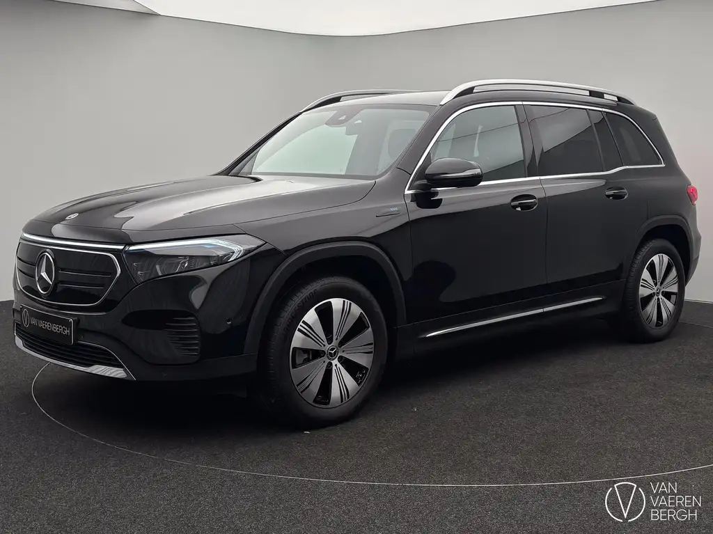 Mercedes-Benz EQB 350 4MATIC/ LED / APPLE CARPLAY