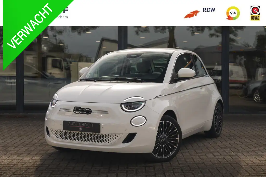 Fiat 500e La Prima by Bocelli 42 kWh Stoelverwarming | JBL |