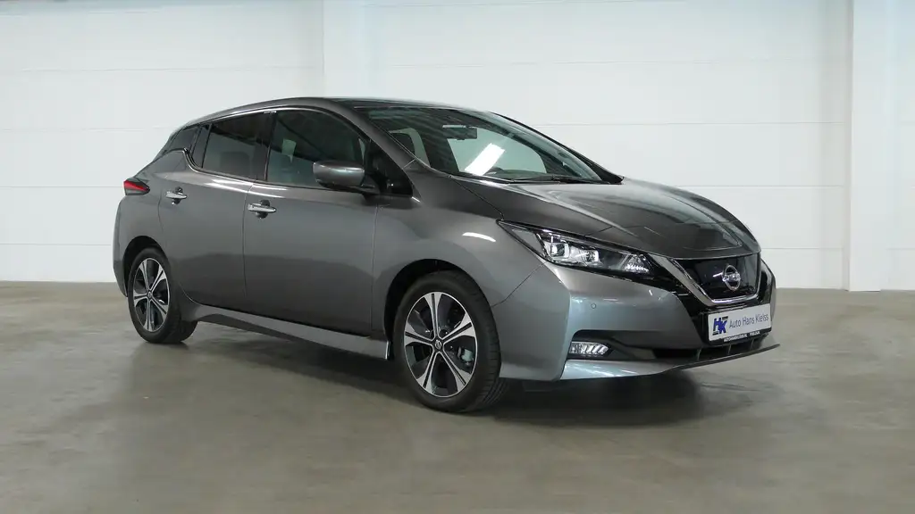 Nissan Leaf Tekna 40 kWh | 1 jr BOVAG garantie| Leder | Pro Pi