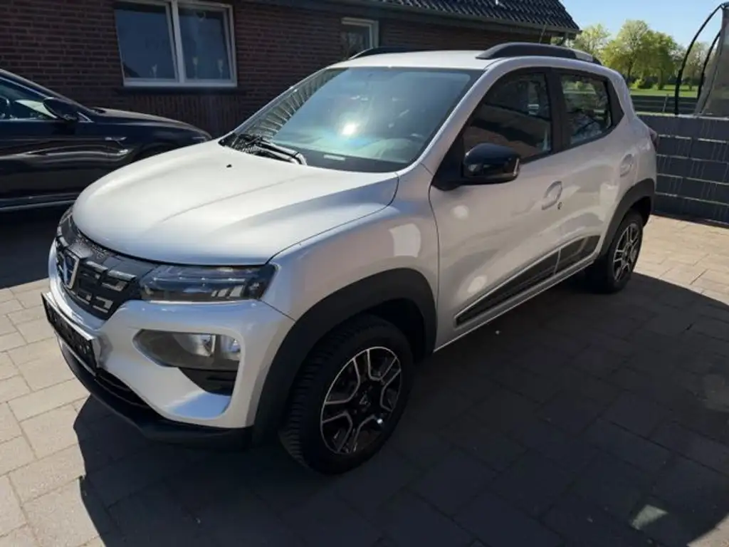 Dacia Spring Electric Comfort Kamera LED