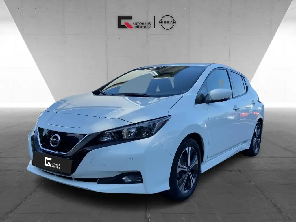 Nissan Leaf N-Connecta 40kWh/ProPILOT/Navi/360°/Winter