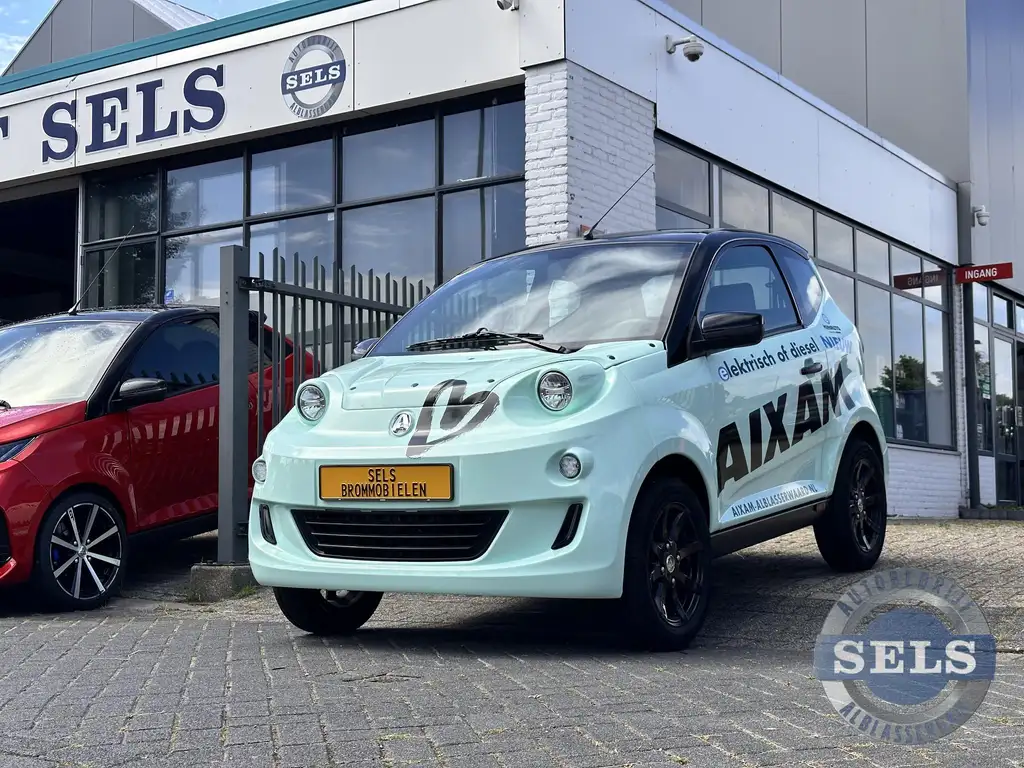 Minauto Minauto Aixam Chic DEMO/LED/BLUETOOTH/VELGEN