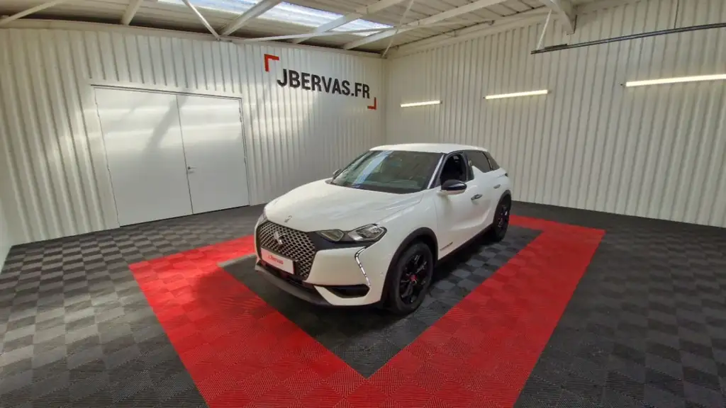 DS Automobiles DS 3 Crossback 50kWH E-Tense Performance Line Auto