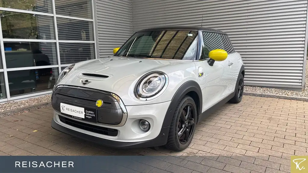 MINI Cooper SE Trim-L Navi RFK HUD LM17"Keyless