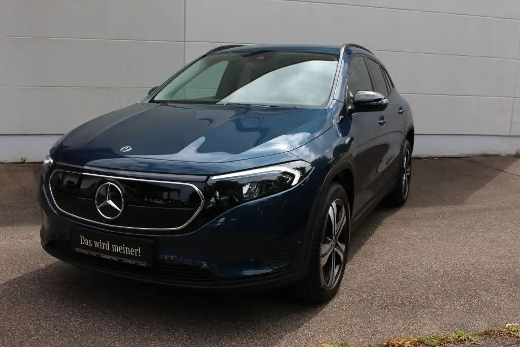 Mercedes-Benz EQA 250 Progressive AHK LED Kamera SHZ PTS