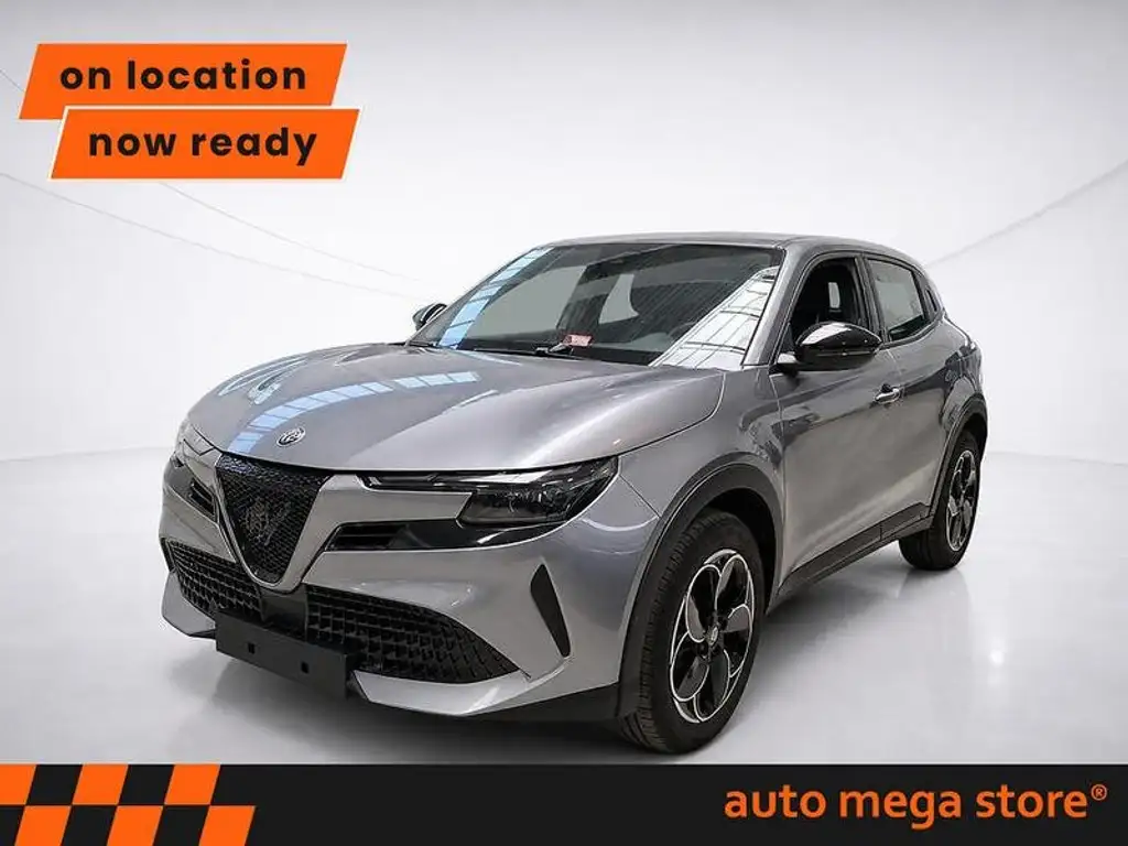 Alfa Romeo Junior Elettrica 54 kWh ACC/LED/PDC/Carplay