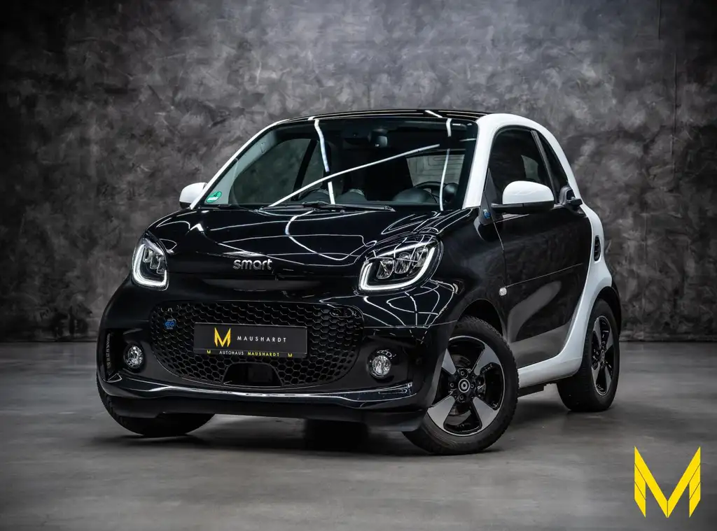 smart forTwo EQ coupe passion EXCLUSIVE |BLACKnWHITE|