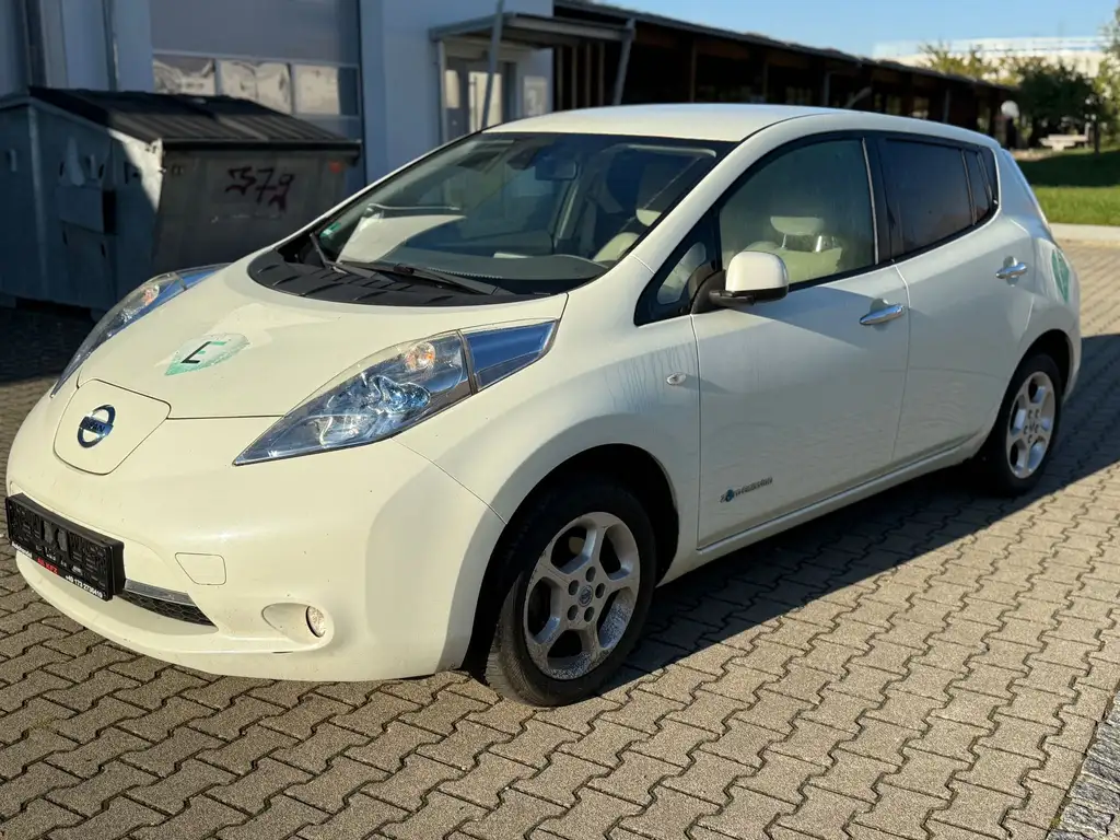 Nissan Leaf Basis