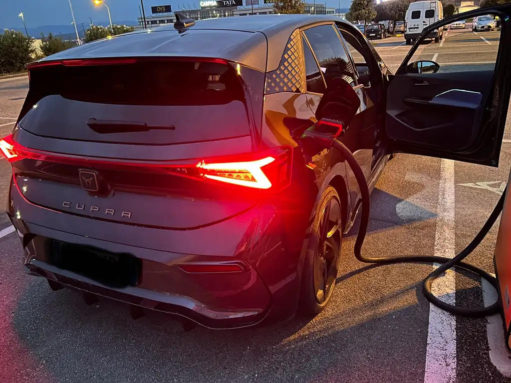 CUPRA Born 58kWh