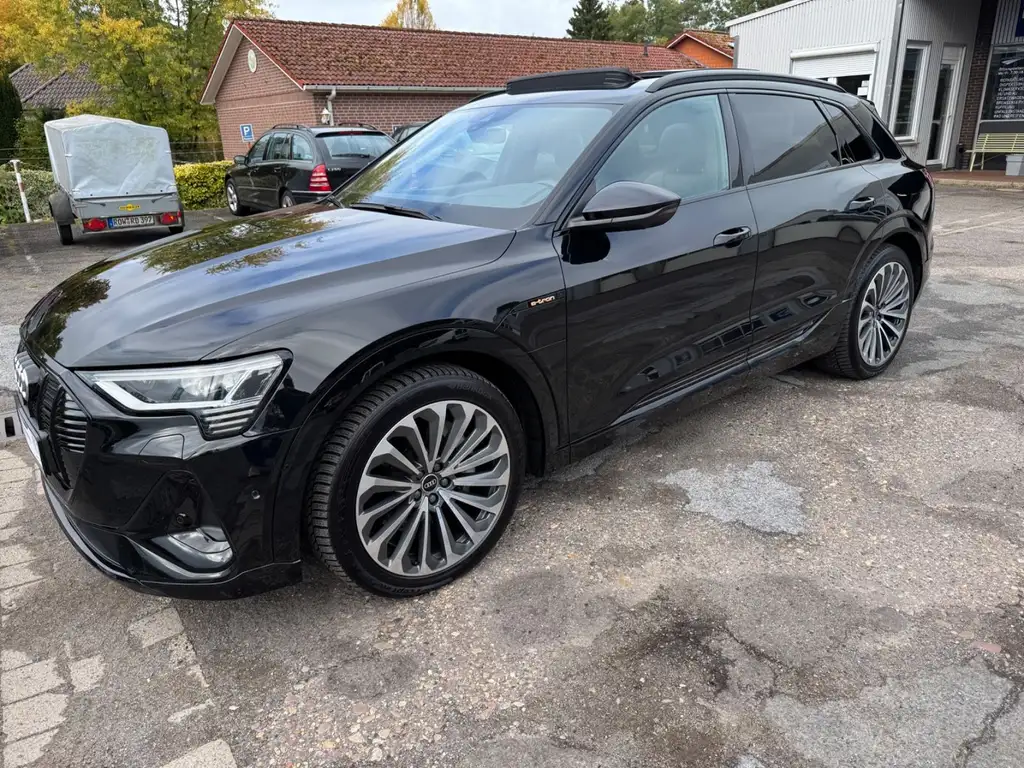 Audi e-tron 55  S line Panorama/AHK/Head up/SOH 91,3