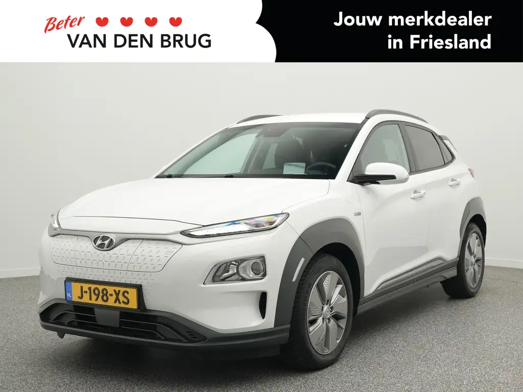 Hyundai KONA EV Fashion 64 kWh 204PK | SoH 96% | Trekhaak | Hea