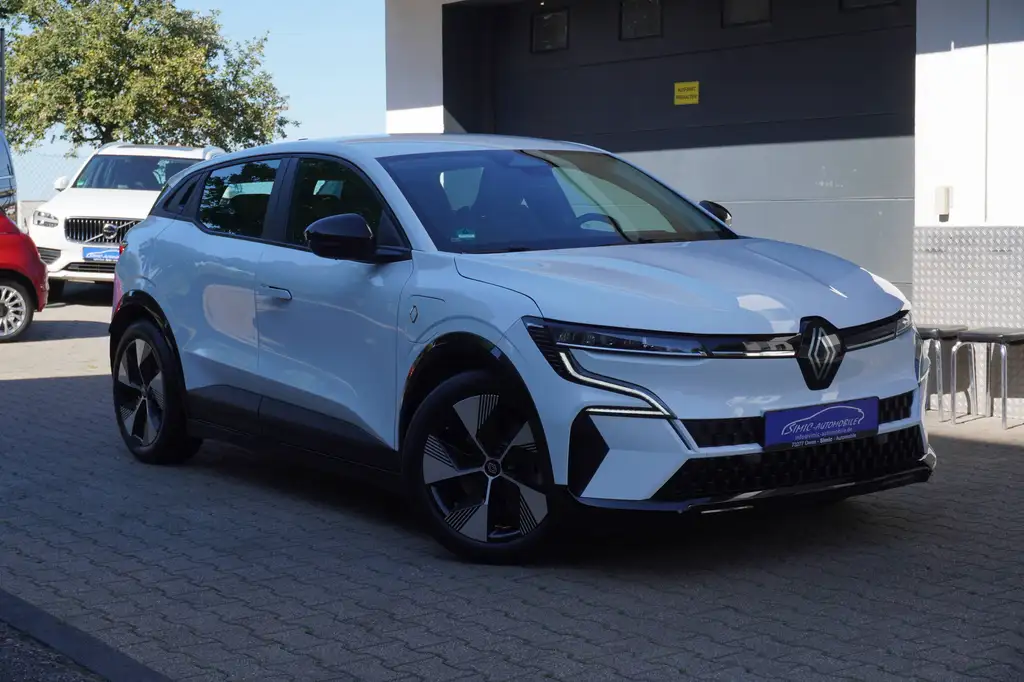 Renault Megane E-Tech Equilibre NAVI+KAMERA+LED+PDC+TEMPOMAT+Org.34Tkm+1.HAND