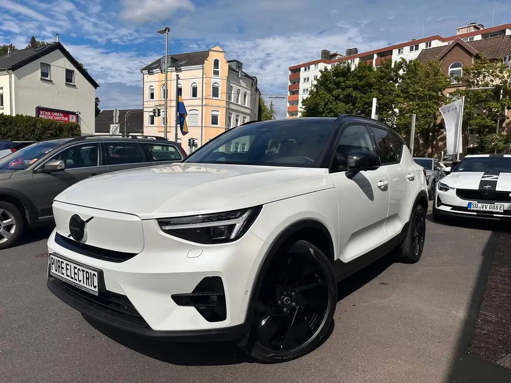 Volvo EX40 RWD Plus Black Edition Pano360°20"BLIS;ACC