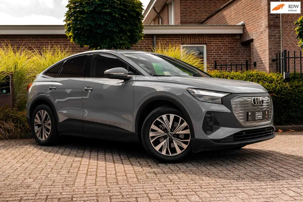 Audi Q4 e-tron Sportback 35 Advanced edition 55 kWh Sportstoelen