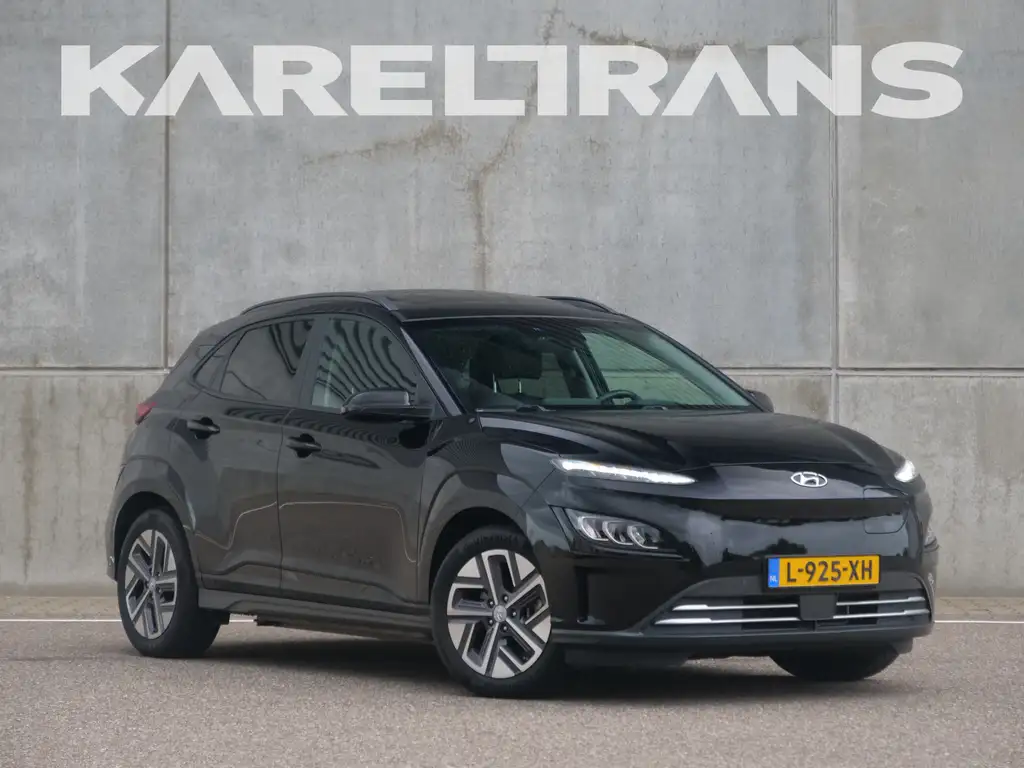 Hyundai KONA EV Premium Sky 64 kWh | schuifdak | leder | krell