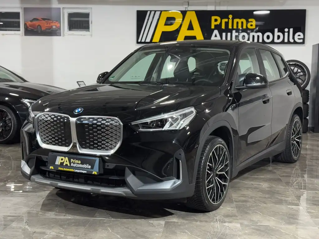 BMW iX1 20 eDrive / Navi Sitzheizung Rückfahrkamera