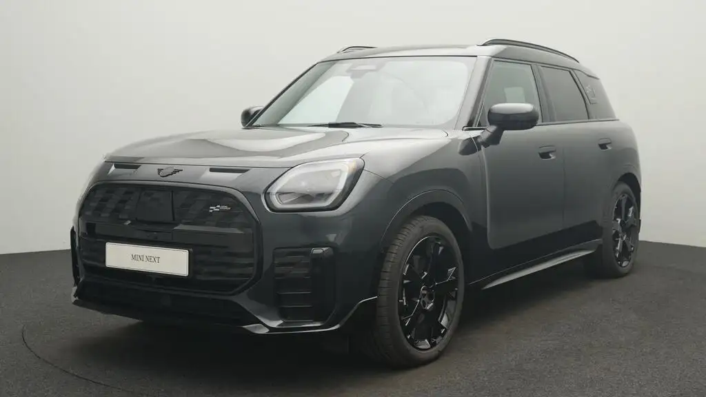 MINI Countryman SE All4 John Cooper Works Trim