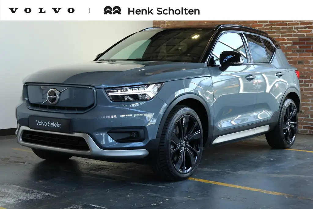 Volvo XC40 Recharge P8 AWD R-Design | Panoramadak | Semi-Elec