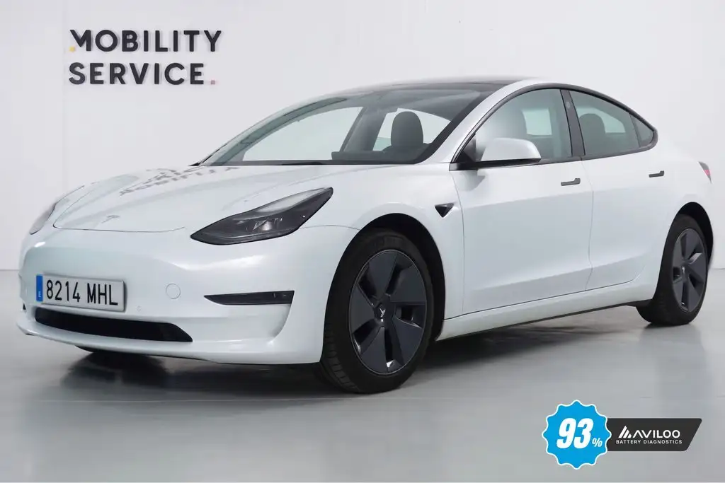 Tesla Model 3 RWD