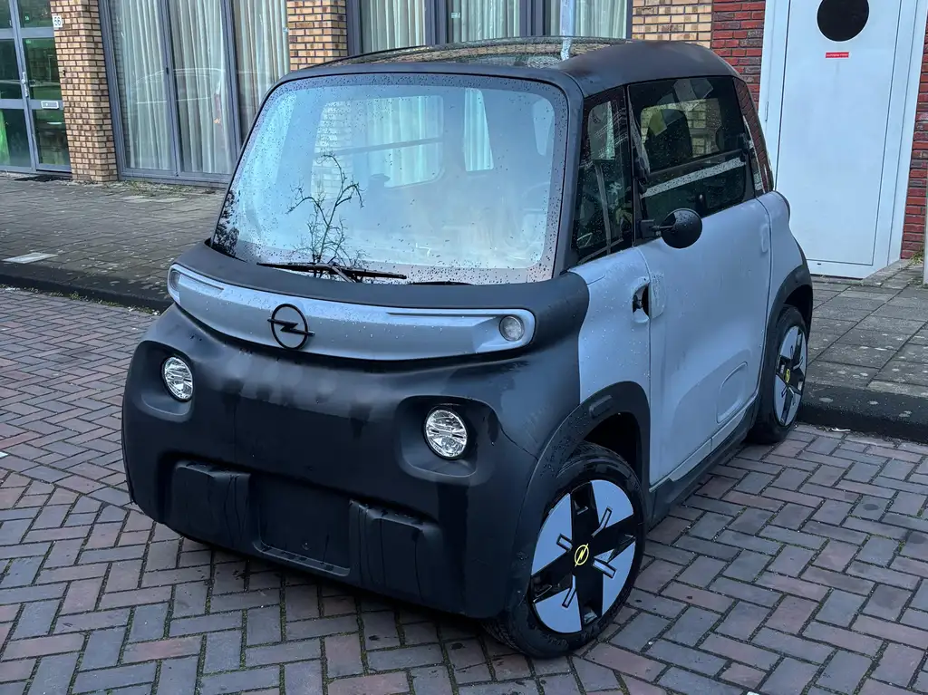 Opel Rocks-e Rocks-e Base