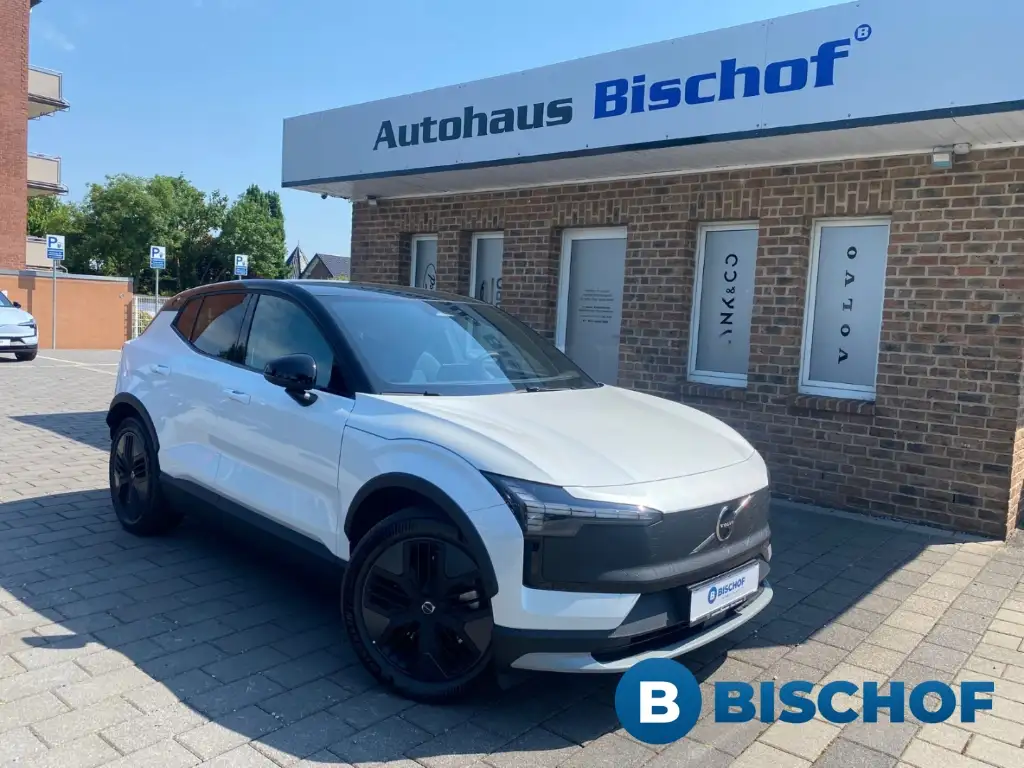 Volvo EX30 Ultra Cross Country TWIN 315 kW Performance Pure E