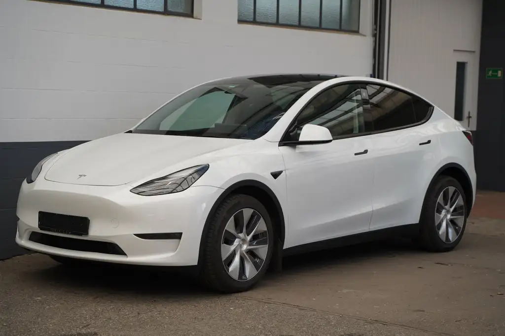 Tesla Model Y Long Range AWD *AHK*Mwst.*