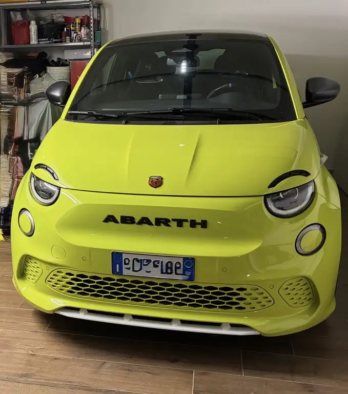 Abarth 500e Scorpionissima