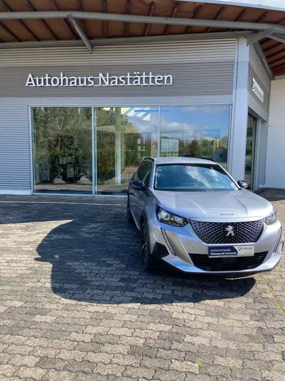 Peugeot e-2008 Elektro Allure