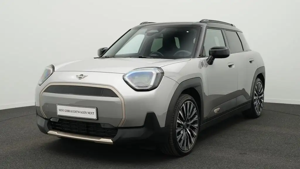 MINI Aceman Favoured Trim