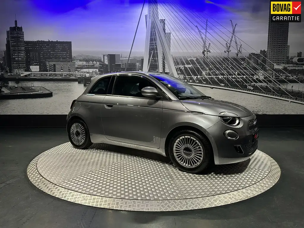 Fiat 500e Icon 42 kWh *Carplay*Camera*