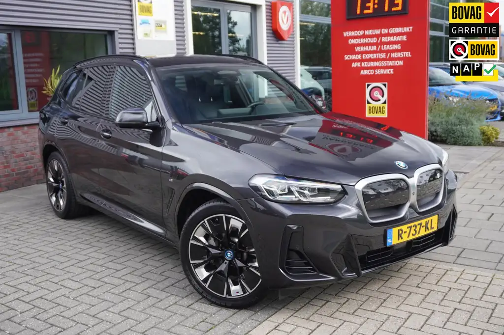 BMW iX3 High Executive 80 kWh SOH 93,4% / M Sport / Pano /