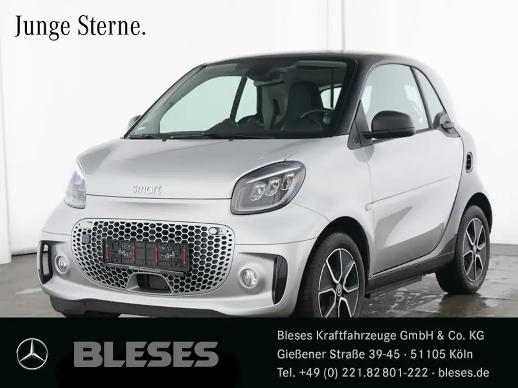 smart forTwo EQ passion Exclusive +22 kW+ RüKam+SHZ+Allwetter