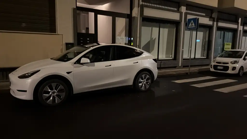 Tesla Model Y Model Y 2021Long Range Dual Motor awd