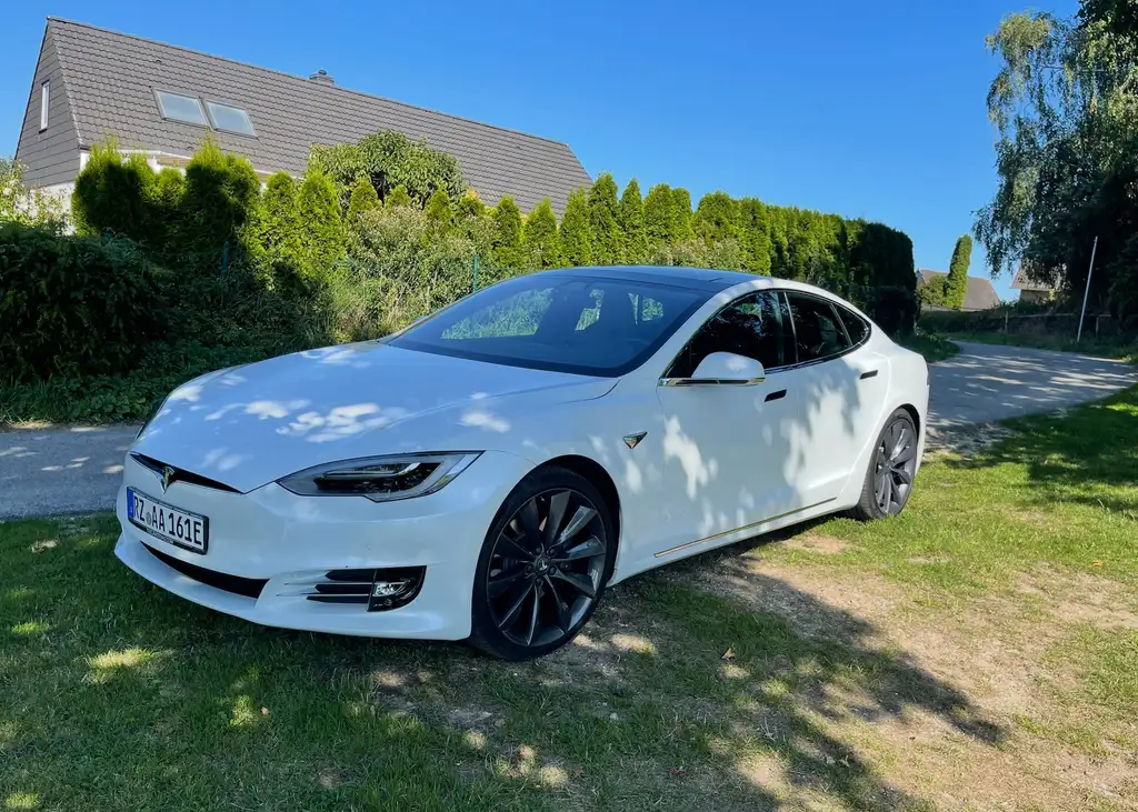 Tesla Model S Model S 75D Allradantrieb | FREE SUPERCHARGING (FUSC) | Enhanced Autopilot