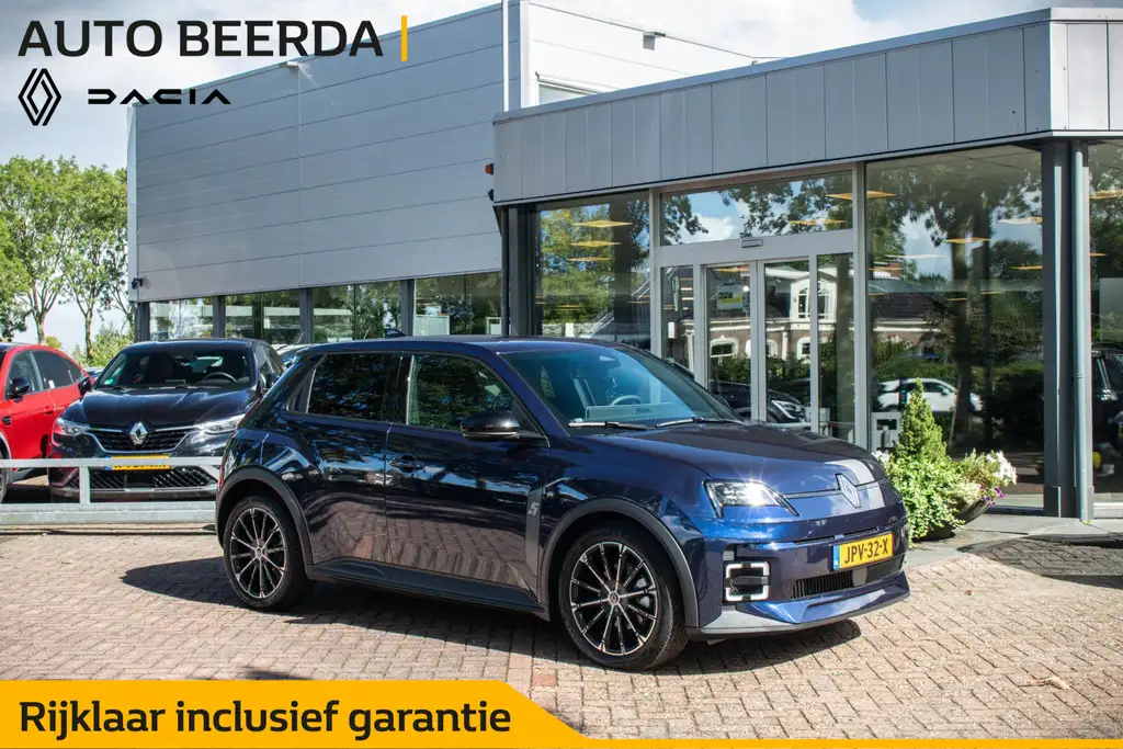Renault R 5 urban range techno 40 kWh | Rijklaar | Apple Carpl