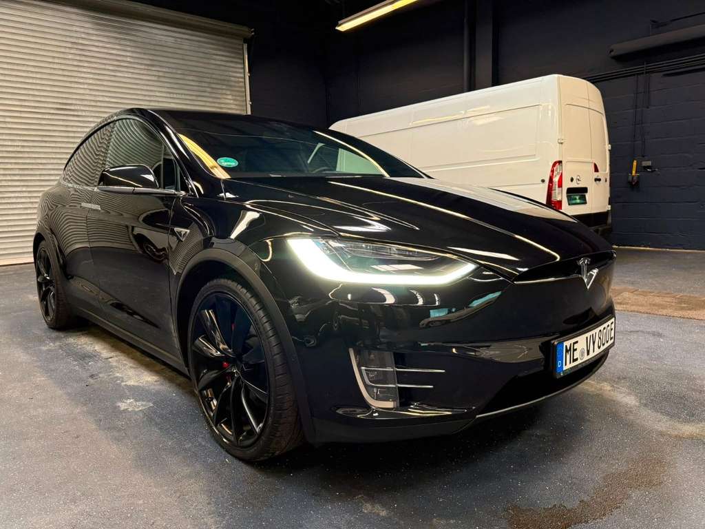 Tesla Model X Performance Dual P90D 6 Sitze CARBON AHK