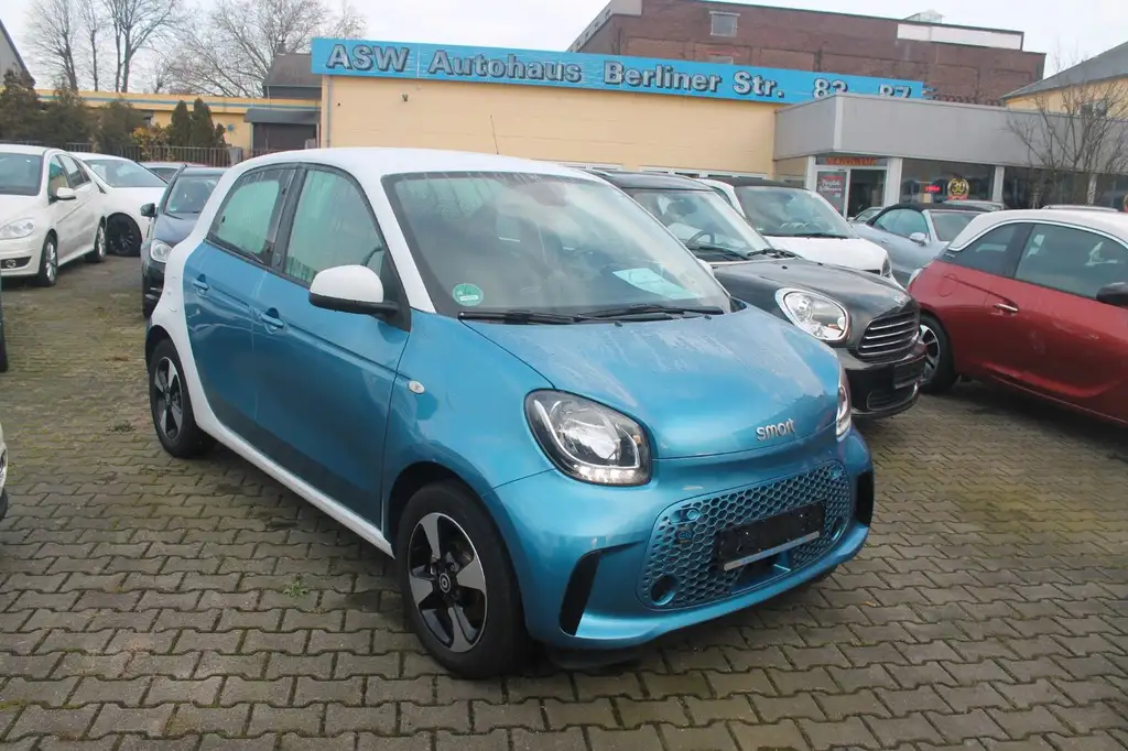smart forFour EQ Schnelllader*PDC*Sitzhzg*Navi*MAL*