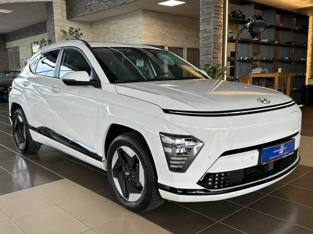 Hyundai KONA Trend Navi R.Cam Wärmepumpe LED ACC SHZ PDC