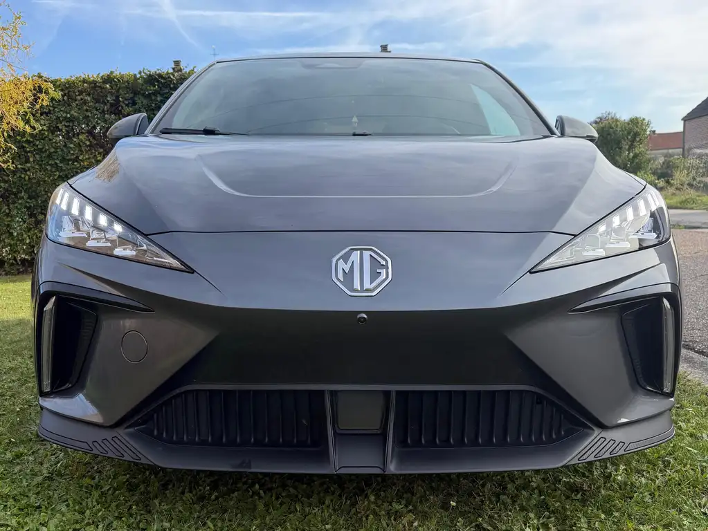 MG 4 MG4 64 kWh Luxury Luxury