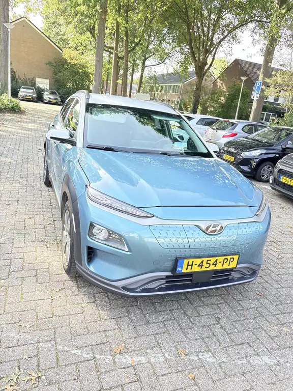 Hyundai KONA KONA EV Premium 64 kWh