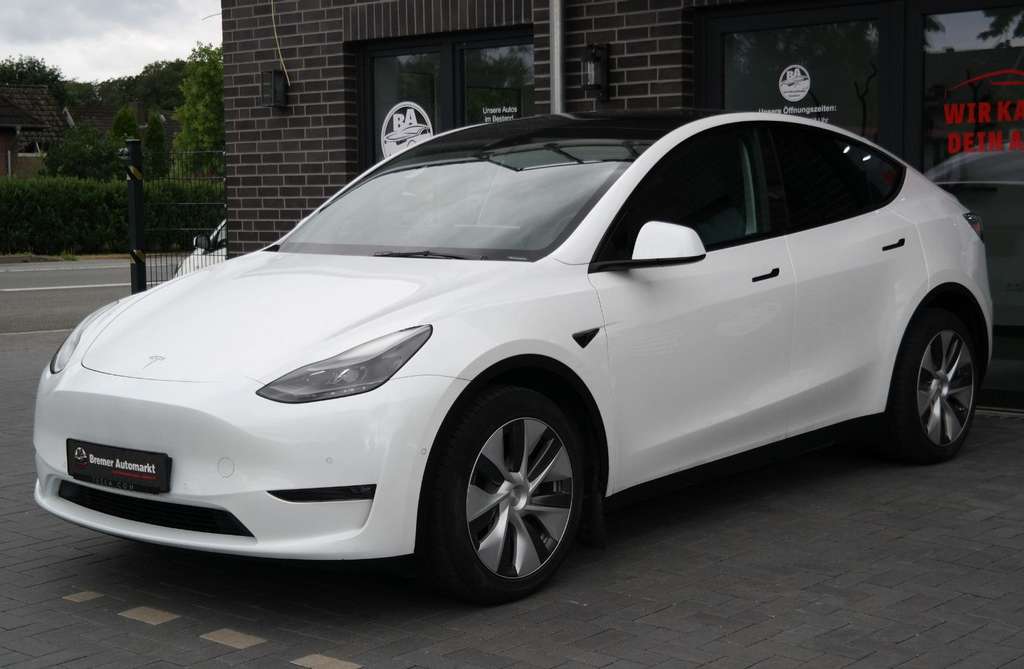 Tesla Model Y Long Range Dual AWD*Top Zustand*1 Hand*