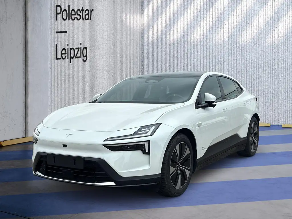 Polestar 4 Long Range Dual 400kW ACC H&K HUD LED WÄPU