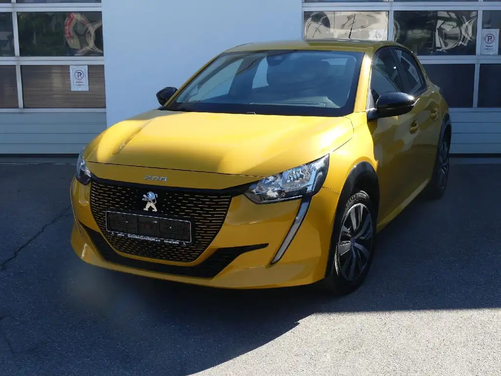 Peugeot e-208 Peugeot e-208 Active 136 App/Klima