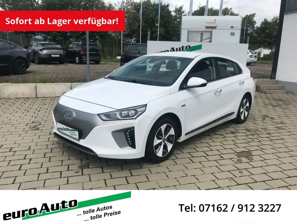 Hyundai IONIQ Style Elektro AHK Rückfahrkamera