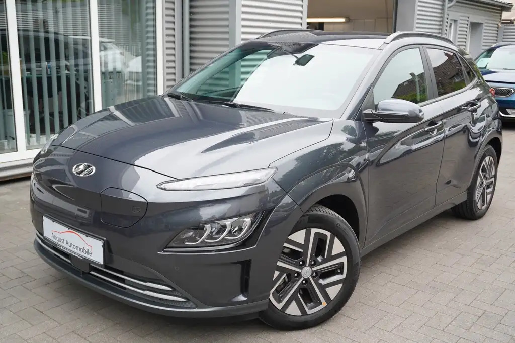 Hyundai KONA KONA Trend WPump ACC LED Kamera Lenk+SHZ PDC v+h